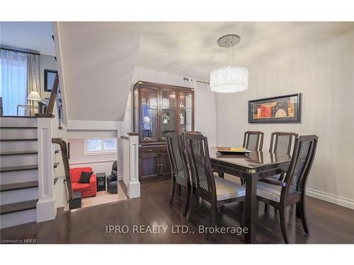 974 Raintree Lane, Mississauga, ON - Indoor Photo Showing Dining Room