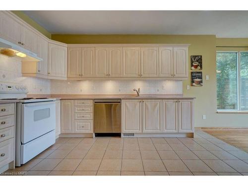 196 Nelson Street, Oakville, ON - Indoor Photo Showing Kitchen