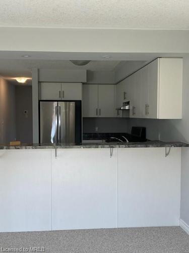 93 Bethune Avenue, Hamilton, ON - Indoor Photo Showing Kitchen