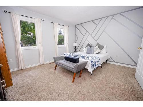 134 Chesley Avenue, London, ON - Indoor Photo Showing Bedroom