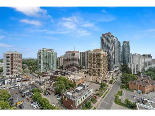 1605-30 Canterbury Place, Toronto, ON - Outdoor With View