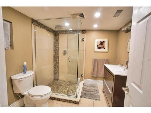 1288 Alexandra Avenue, Mississauga, ON - Indoor Photo Showing Laundry Room