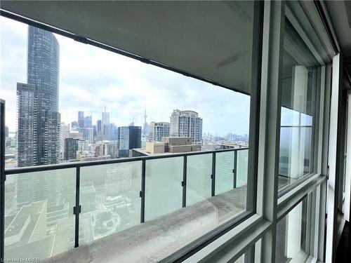 4102-15 Grenville Street, Toronto, ON - Outdoor With View With Exterior