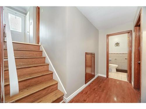 830 Upper Wellington Street, Hamilton, ON - Indoor Photo Showing Other Room