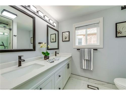 1181 Lansdown Drive, Oakville, ON - Indoor Photo Showing Bathroom