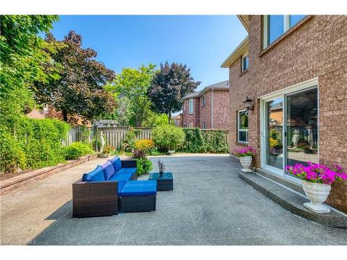 1181 Lansdown Drive, Oakville, ON - Outdoor