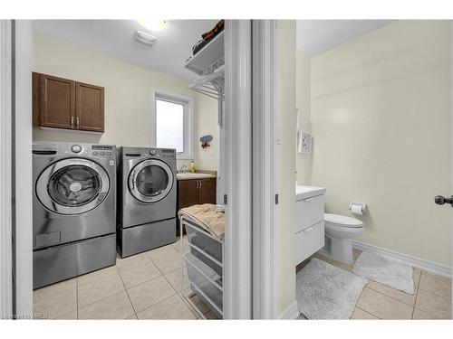 6540 St Michael Avenue, Niagara Falls, ON - Indoor Photo Showing Laundry Room