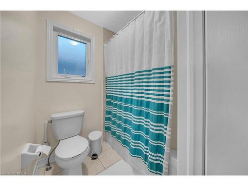 6540 St Michael Avenue, Niagara Falls, ON - Indoor Photo Showing Bathroom