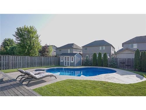 6540 St Michael Avenue, Niagara Falls, ON - Outdoor With In Ground Pool With Backyard