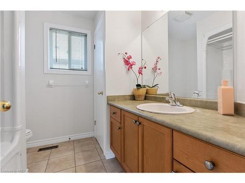 195 Brunswick Avenue, London, ON - Indoor Photo Showing Bathroom