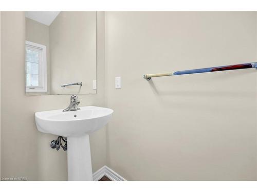 59-515 Winston Road Road, Grimsby, ON - Indoor Photo Showing Bathroom