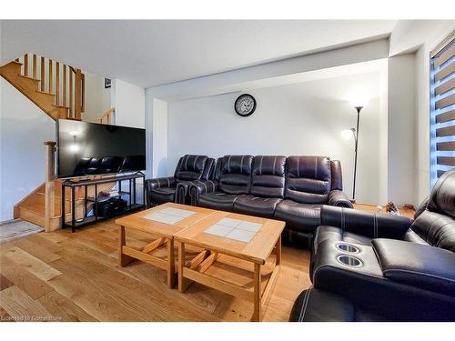 41 Cooke Avenue, Brantford, ON - Indoor Photo Showing Living Room