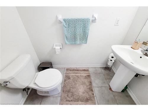 41 Cooke Avenue, Brantford, ON - Indoor Photo Showing Bathroom