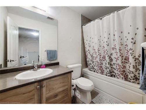 41 Cooke Avenue, Brantford, ON - Indoor Photo Showing Bathroom