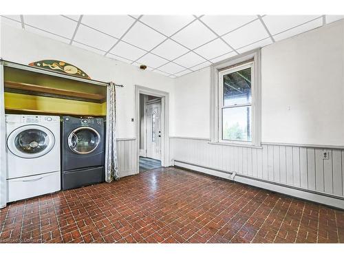 1527 Concession 10 Road, Saugeen Shores, ON - Indoor Photo Showing Laundry Room