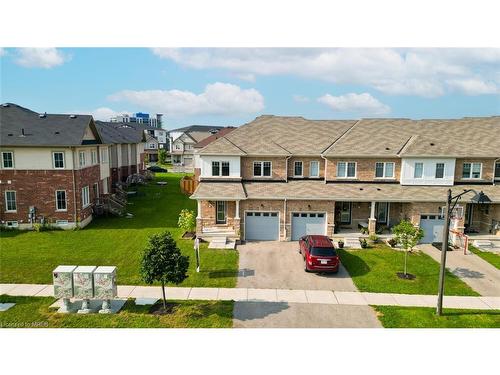 32 Longboat Run West, Brantford, ON - Outdoor