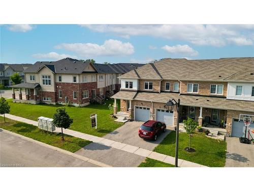 32 Longboat Run West, Brantford, ON - Outdoor With Facade