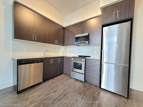 1418-212 King William Street, Hamilton, ON - Indoor Photo Showing Kitchen With Stainless Steel Kitchen