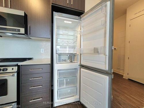 1418-212 King William Street, Hamilton, ON - Indoor Photo Showing Kitchen