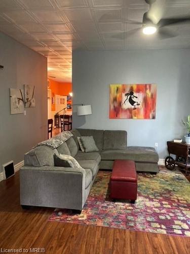 76 East Street, St. Thomas, ON - Indoor Photo Showing Living Room