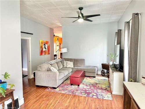 76 East Street, St. Thomas, ON - Indoor Photo Showing Living Room