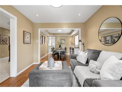 196 Eaton Street, Georgetown, ON - Indoor Photo Showing Living Room