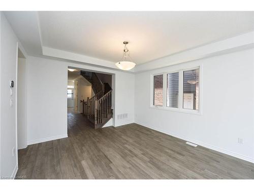 468 Boyde Lane, Milton, ON - Indoor Photo Showing Other Room