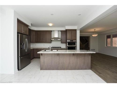 468 Boyde Lane, Milton, ON - Indoor Photo Showing Kitchen With Double Sink