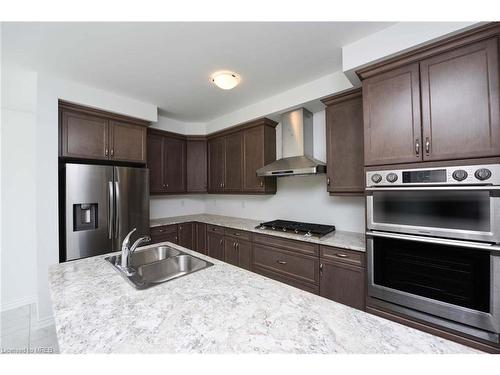 468 Boyde Lane, Milton, ON - Indoor Photo Showing Kitchen With Double Sink