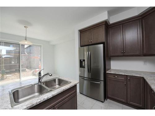 468 Boyde Lane, Milton, ON - Indoor Photo Showing Kitchen With Double Sink