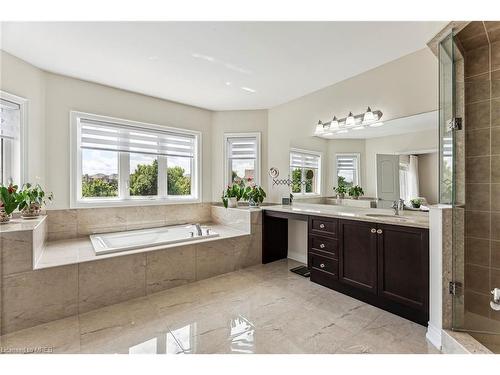 11 Wedgeport Court Court, Nobleton, ON - Indoor Photo Showing Bathroom