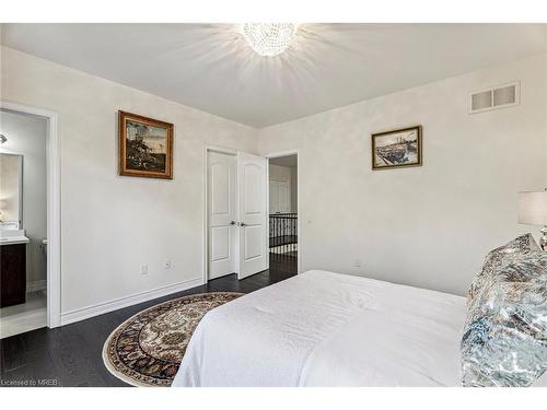 11 Wedgeport Court Court, Nobleton, ON - Indoor Photo Showing Bedroom