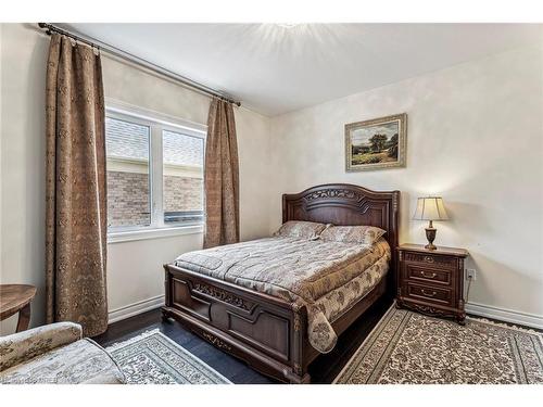 11 Wedgeport Court Court, Nobleton, ON - Indoor Photo Showing Bedroom