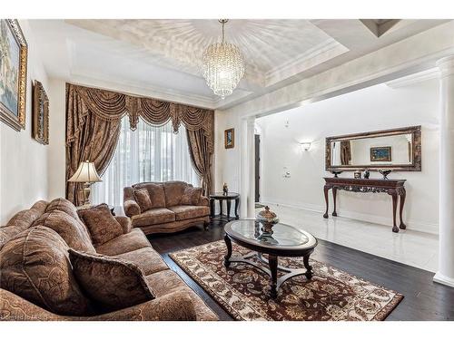 11 Wedgeport Court Court, Nobleton, ON - Indoor Photo Showing Living Room