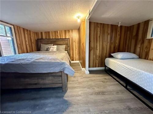 85 Simpson Avenue, Tobermory, ON - Indoor Photo Showing Bedroom