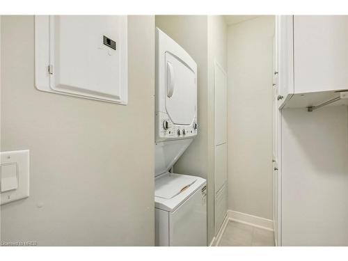 805-150 Main Street West, Hamilton, ON - Indoor Photo Showing Laundry Room