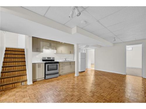 48 Zachary Drive, Brampton, ON - Indoor Photo Showing Kitchen