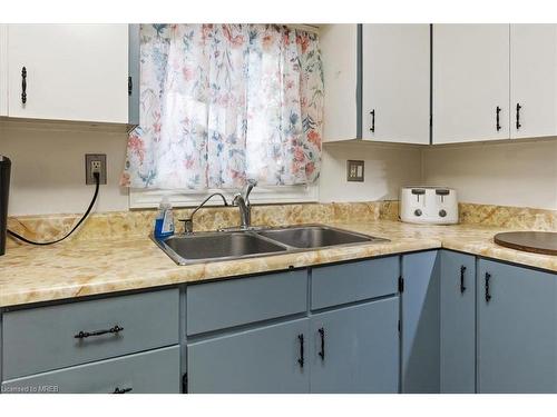 87 Sixth Avenue, Kitchener, ON - Indoor Photo Showing Kitchen With Double Sink