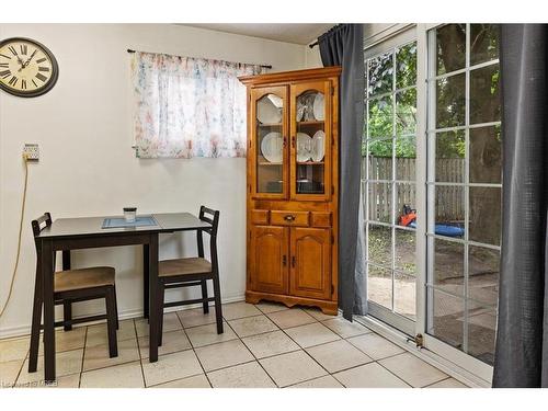 87 Sixth Avenue, Kitchener, ON - Indoor Photo Showing Dining Room