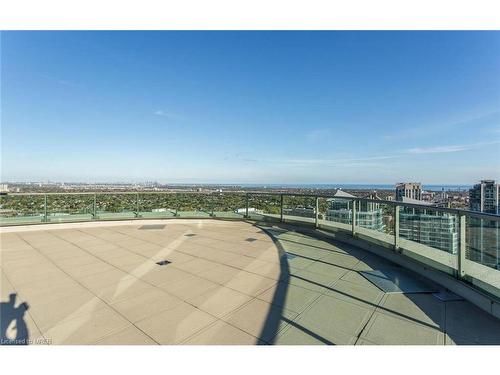 3301-208 Enfield Place, Mississauga, ON - Outdoor With View