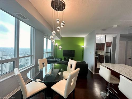 3301-208 Enfield Place, Mississauga, ON - Indoor Photo Showing Dining Room