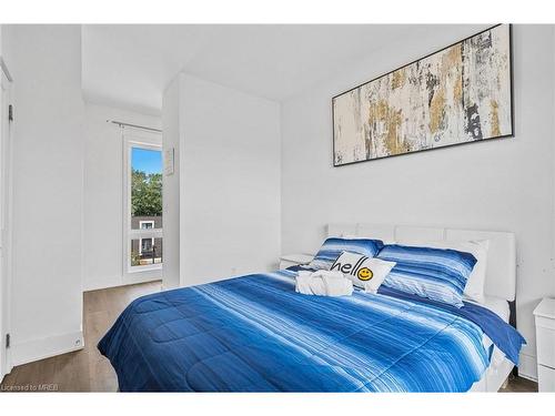 311-6065 Mcleod Road, Niagara Falls, ON - Indoor Photo Showing Bedroom