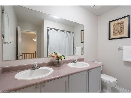 5875 Mersey Street, Mississauga, ON - Indoor Photo Showing Bathroom