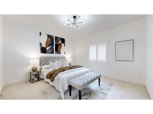 2238 Lyndhurst Drive, Oakville, ON - Indoor Photo Showing Bedroom