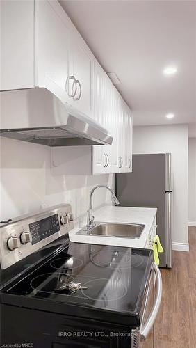 1454 Wilson Road, Oshawa, ON - Indoor Photo Showing Kitchen