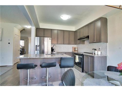 61 Queen Mary Boulevard Boulevard, Hamilton, ON - Indoor Photo Showing Kitchen With Upgraded Kitchen