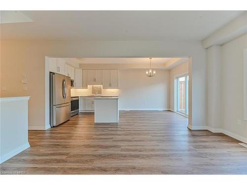 29-4552 Portage Road, Niagara Falls, ON - Indoor Photo Showing Kitchen