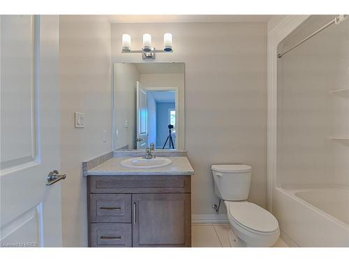 29-4552 Portage Road, Niagara Falls, ON - Indoor Photo Showing Bathroom