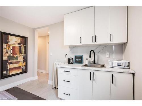 38 Inchbury Street, Hamilton, ON - Indoor Photo Showing Kitchen