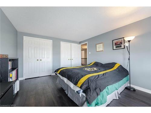 3005 Headon Forest Drive, Burlington, ON - Indoor Photo Showing Bedroom